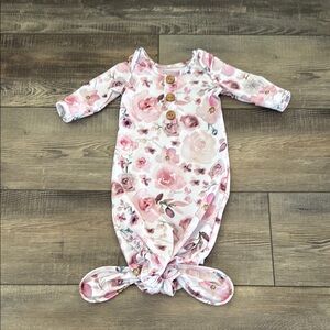 Caden Lane Newborn Knot Gown